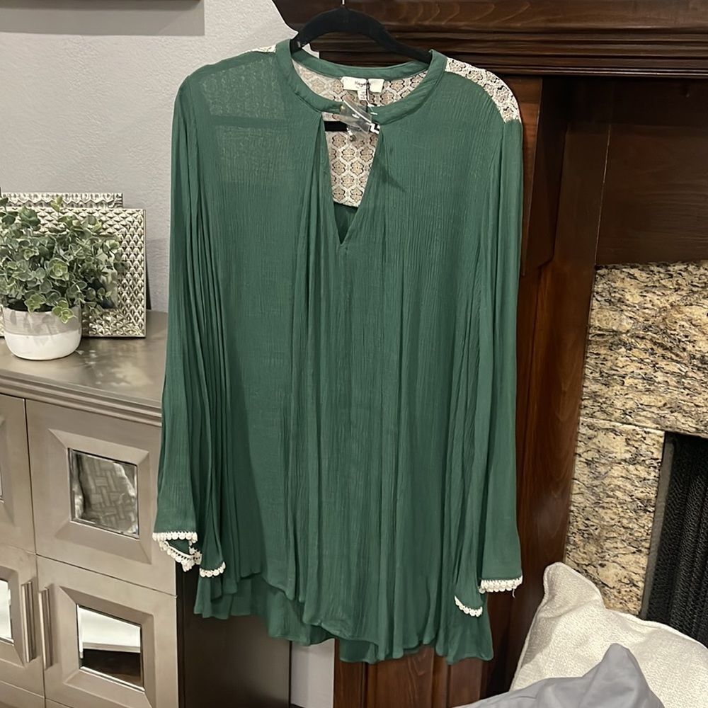 Hayden Flowy Shirt Size Med